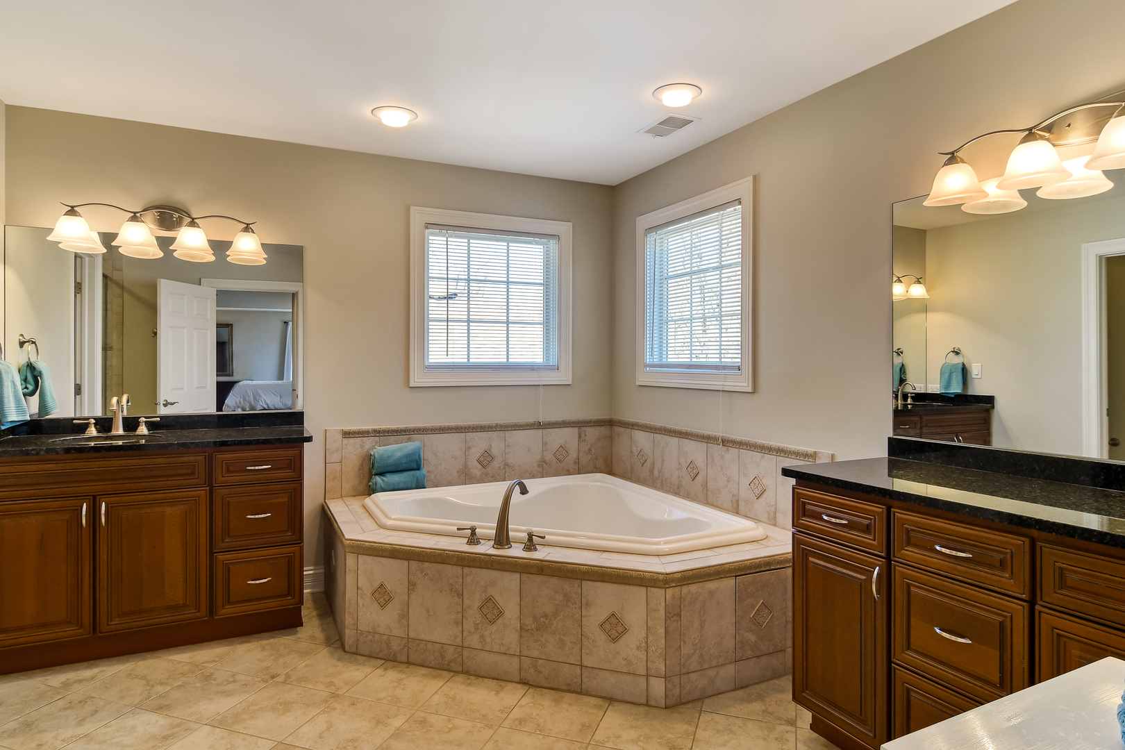 600 Front Street Lisle, IL 60532 - Photo 13 of 29