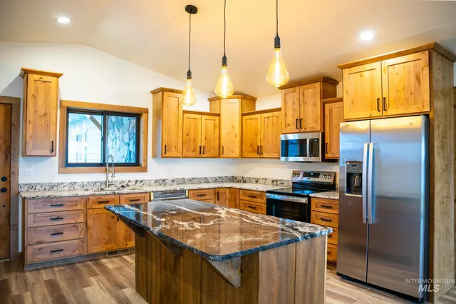 $555,000 | 2219 Powers Drive, Lewiston, ID 83501