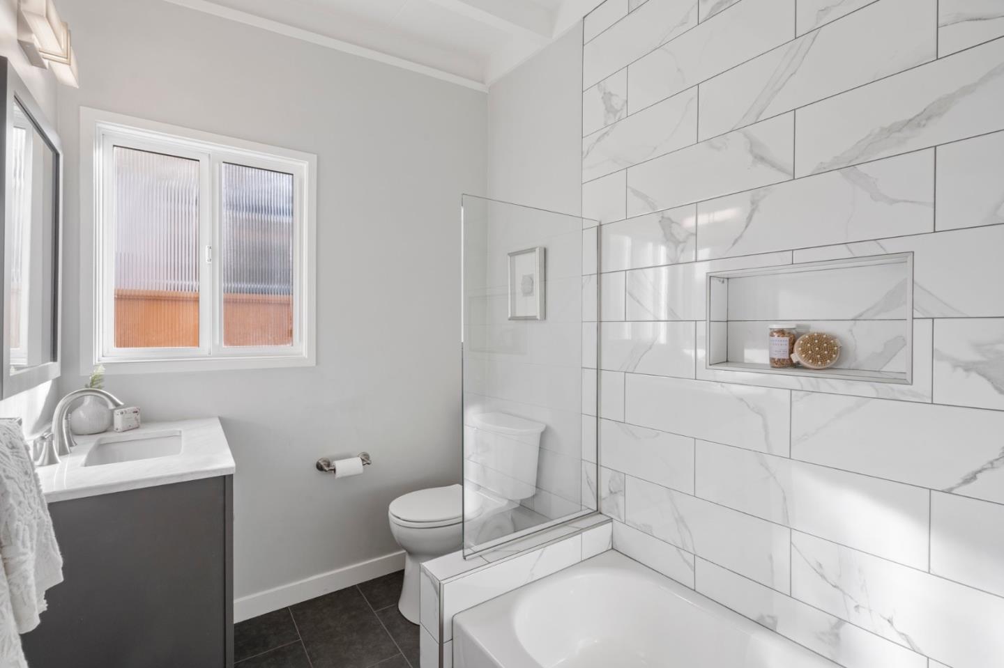 238 Hamilton Avenue Mountain View, CA 94043 - Photo 14 of 18 a bathroom with a sink toilet and shower