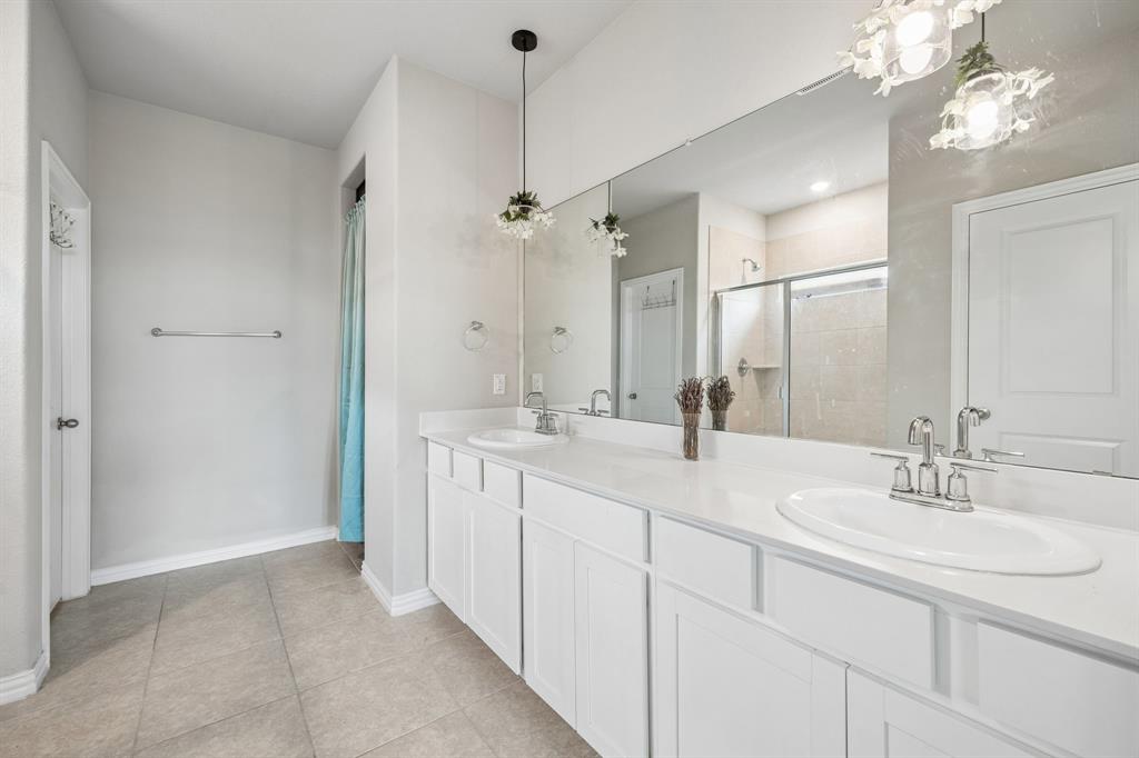 10625 High Ridge Lane Fort Worth, TX 76108 - Photo 17 of 32