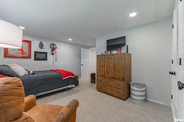$415,000 | 1351 Home Avenue, Lincoln, IL 62656