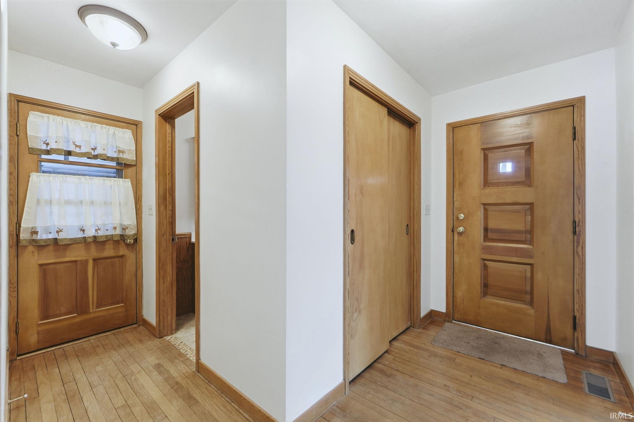 7914 Rothman Road Fort Wayne, IN 46835 - Photo 3 of 36 Gallery Image 3