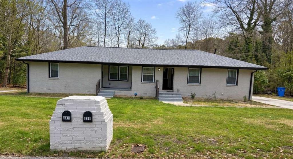 839 Commodore Drive Northwest Atlanta, GA 30318 - Photo 1 of 12