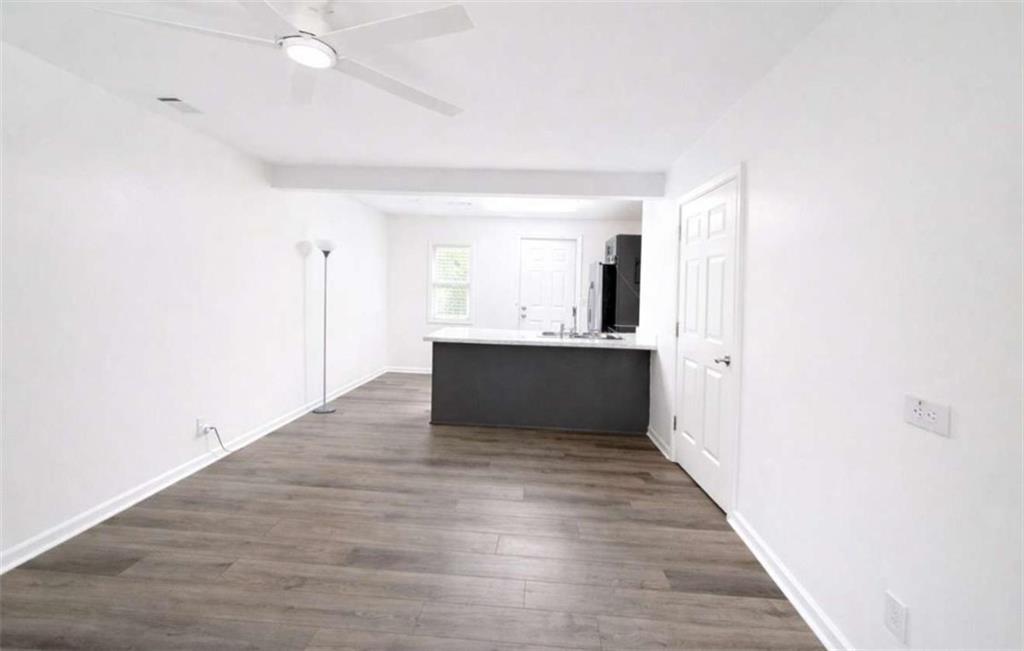 839 Commodore Drive Northwest Atlanta, GA 30318 - Photo 3 of 12