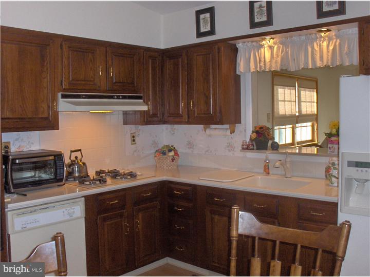 469 Shallcross Road Southampton, PA 18966 - Photo 7 of 12 Gallery Image 7