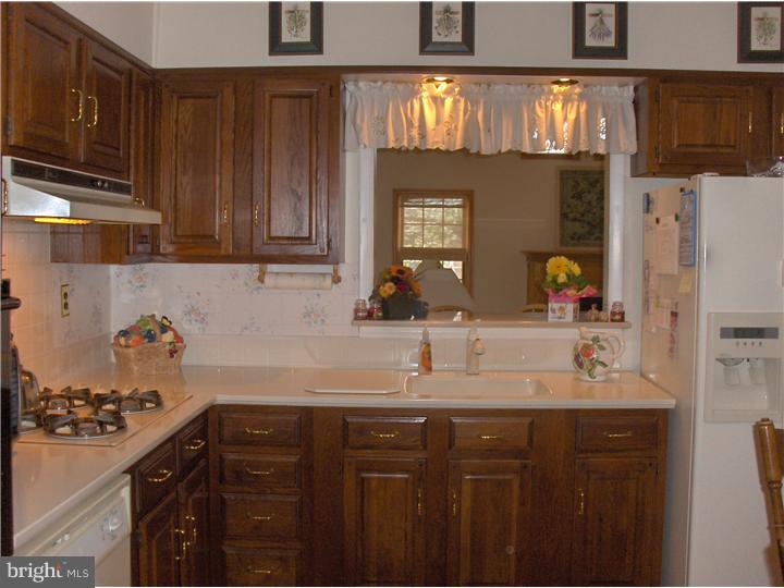 469 Shallcross Road Southampton, PA 18966 - Photo 8 of 12 Gallery Image 8
