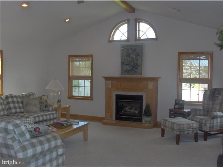 469 Shallcross Road Southampton, PA 18966 - Photo 9 of 12 Gallery Image 9