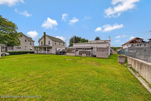 $245,900 | 936 Main Street, Peckville, PA 18452