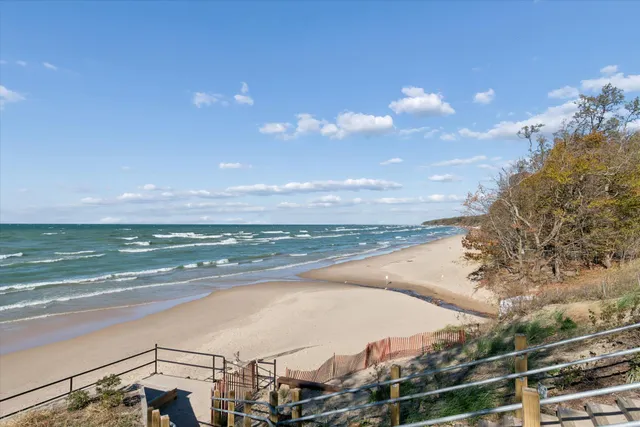 $624,900 | 2335 Forest Trail Circle, Fennville, MI 49408