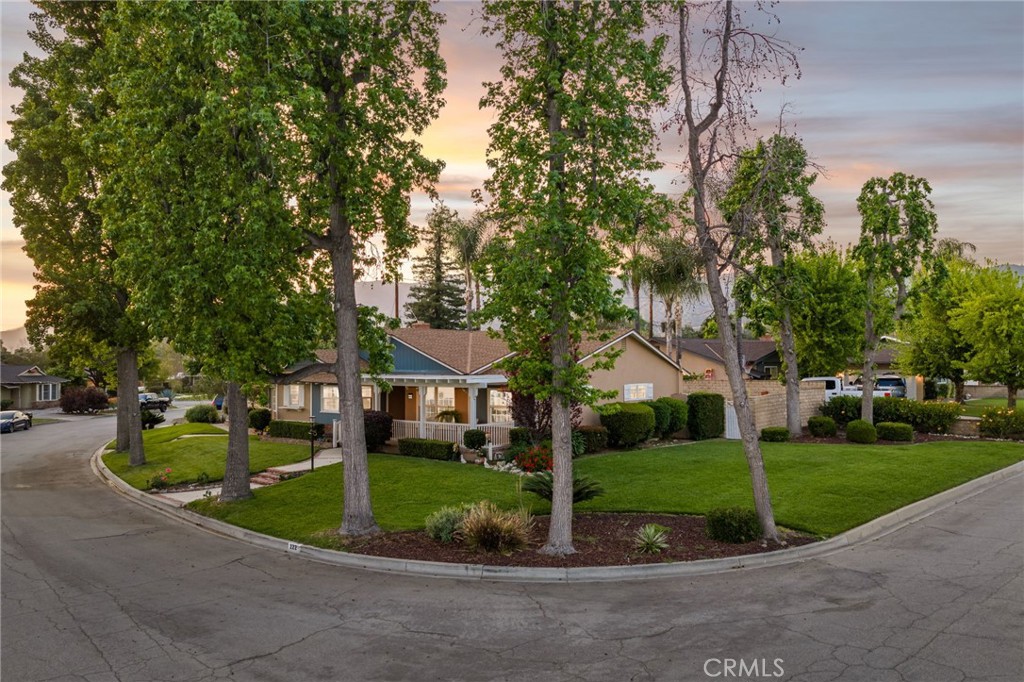 222 South Wagonwheel Road Glendora, CA 91741 - Photo 14 of 70