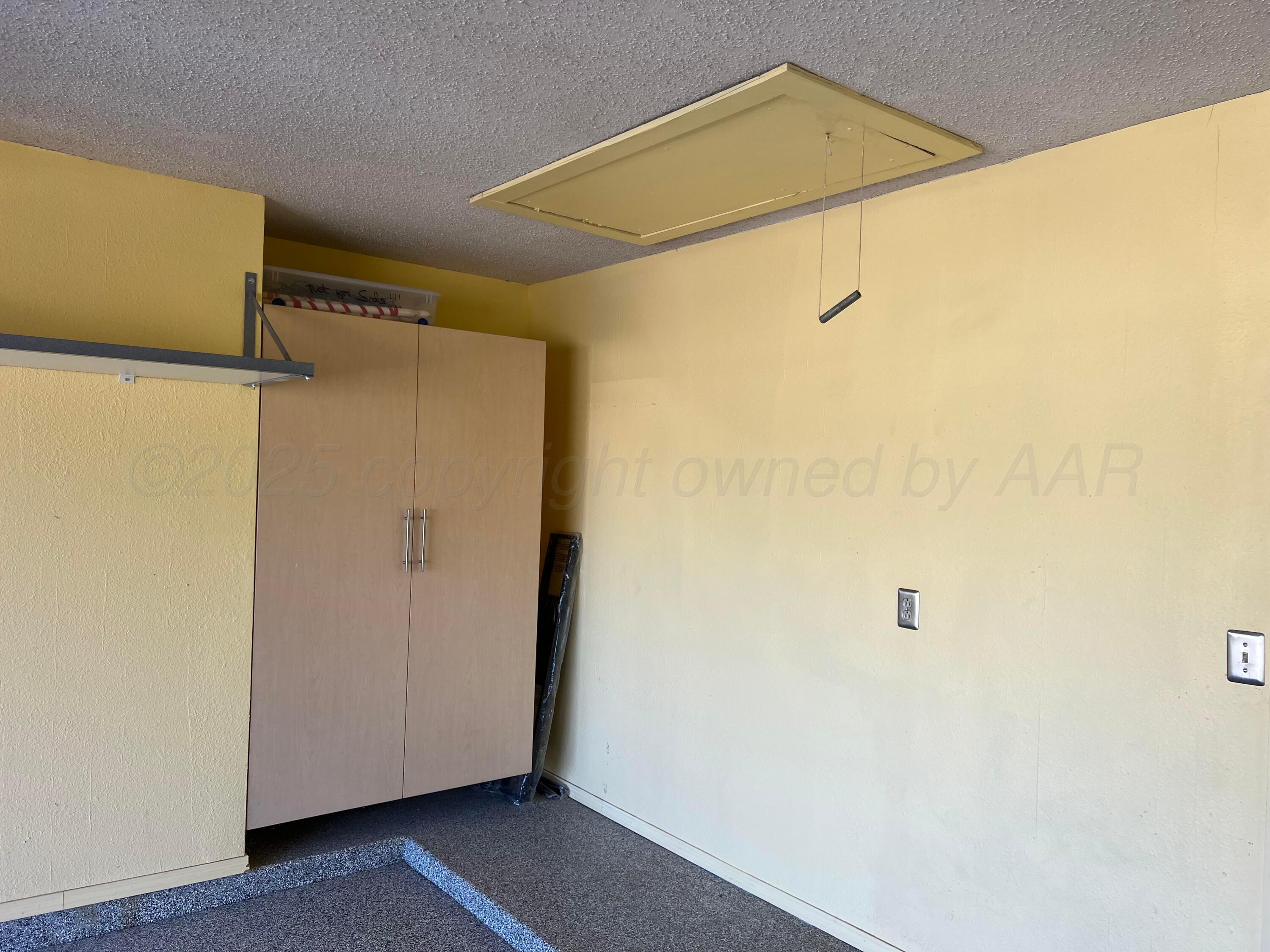 7115 Gainsborough Road Amarillo, TX 79106 - Photo 31 of 81 a bathroom with a shower and a window