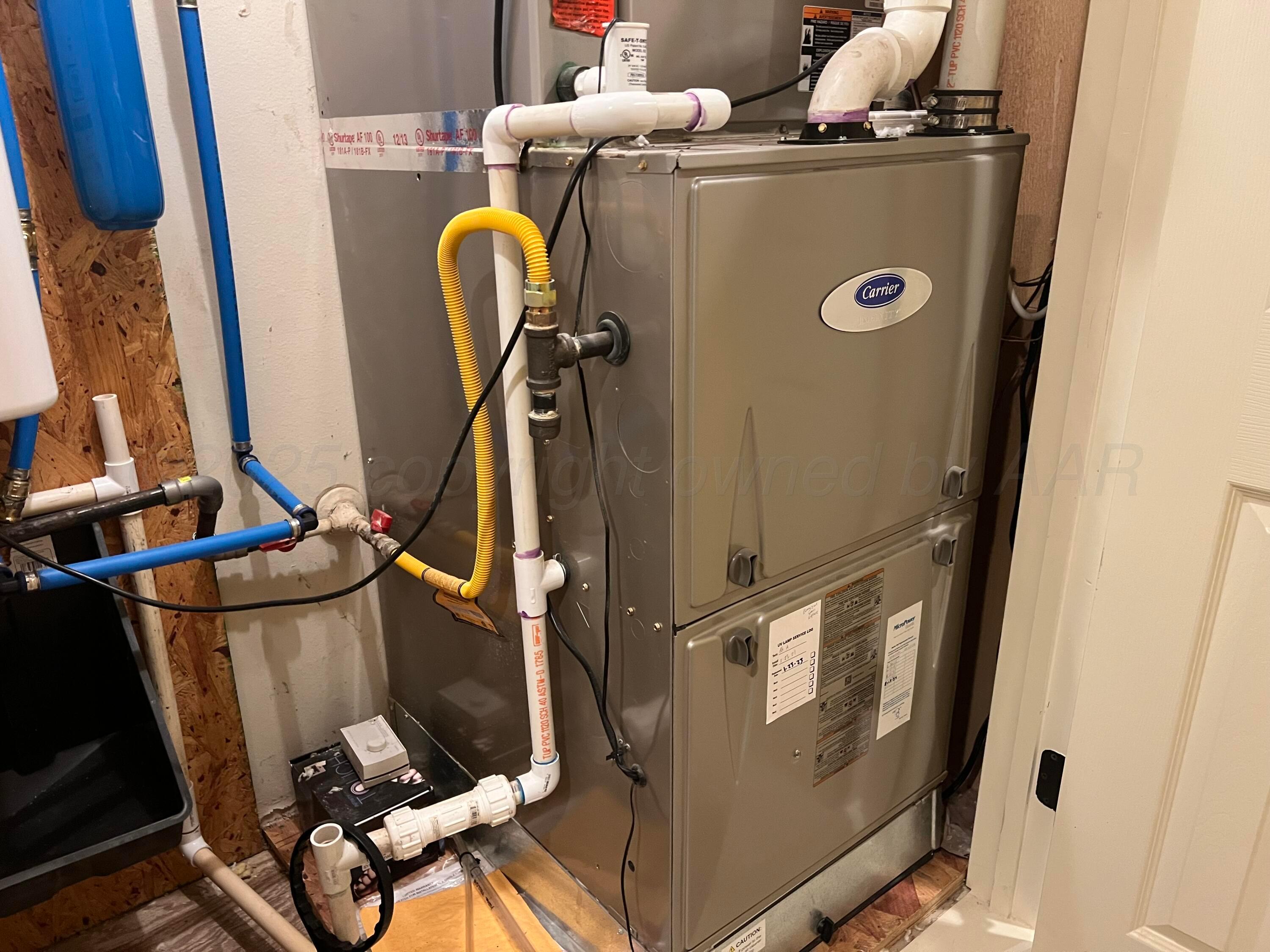 7115 Gainsborough Road Amarillo, TX 79106 - Photo 46 of 81 a view of storage and utility room