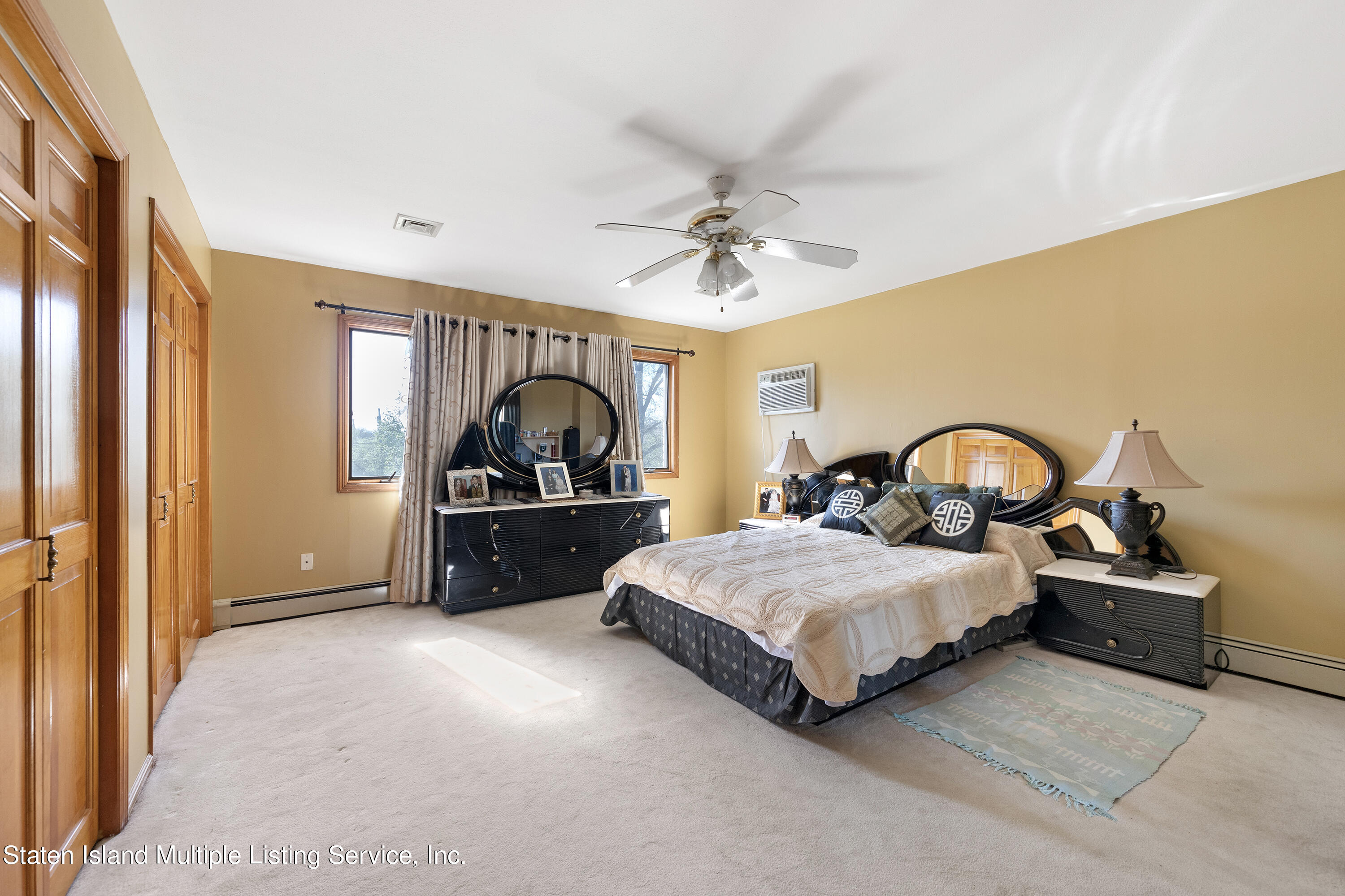 Undisclosed Address Staten Island, NY 10309 - Photo 12 of 27 12