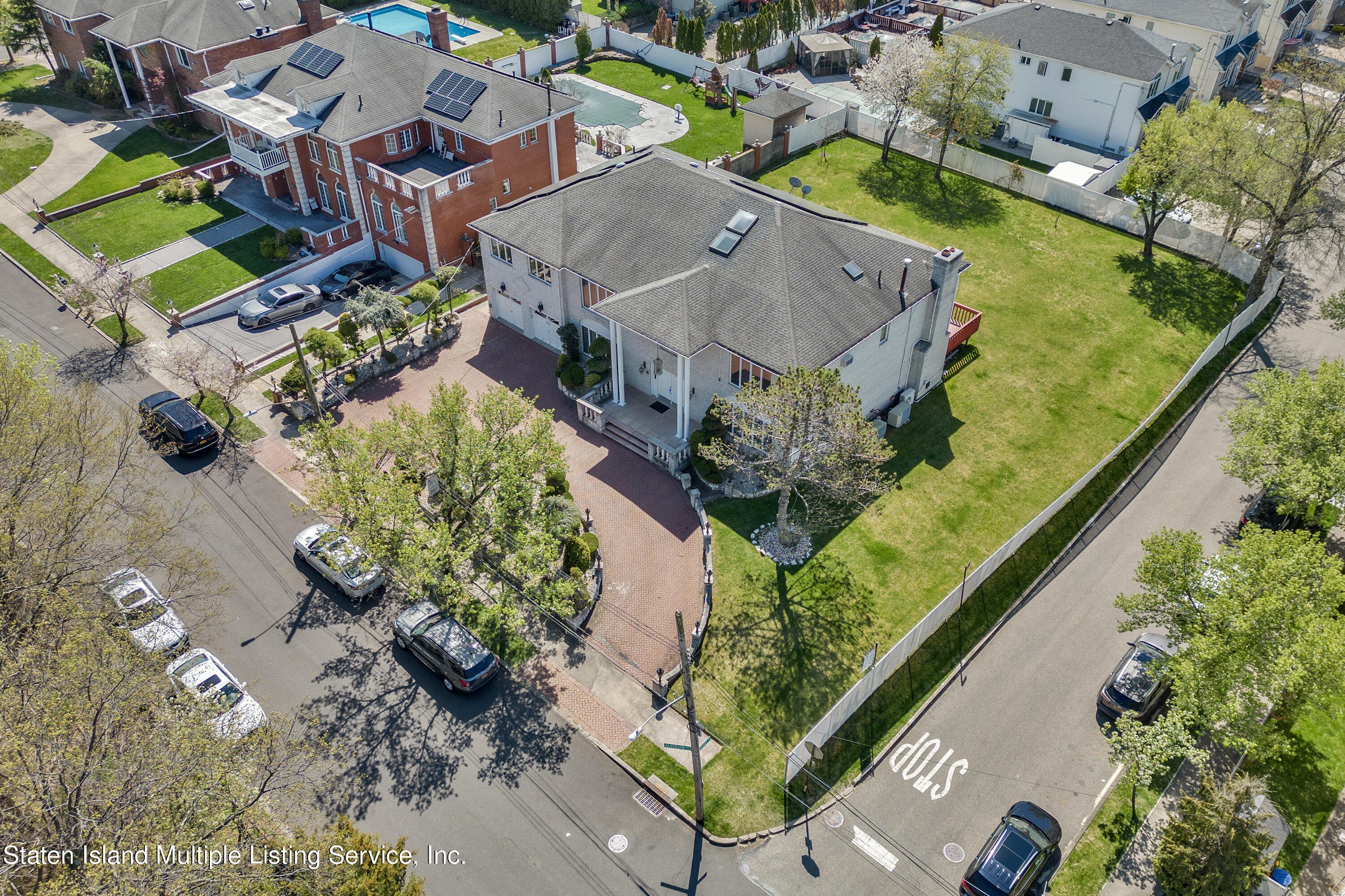 Undisclosed Address Staten Island, NY 10309 - Photo 22 of 27 22