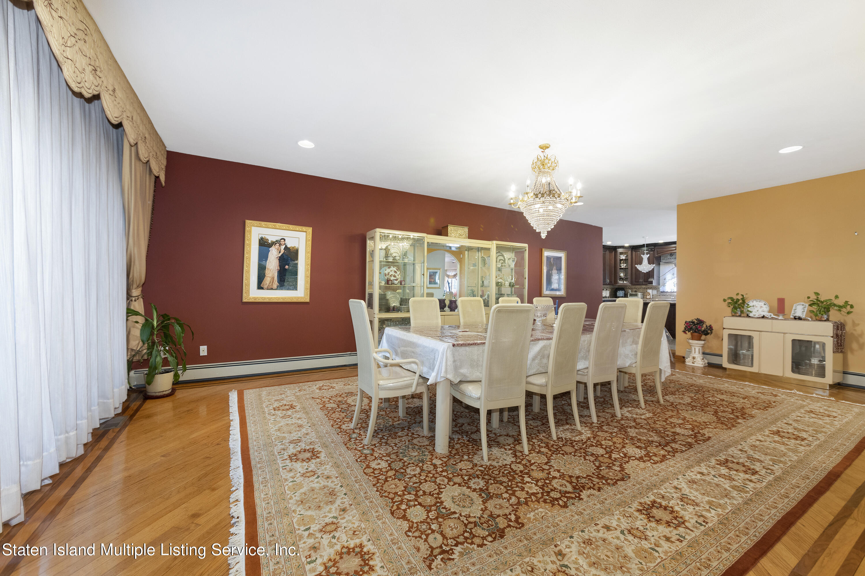 Undisclosed Address Staten Island, NY 10309 - Photo 4 of 27 4