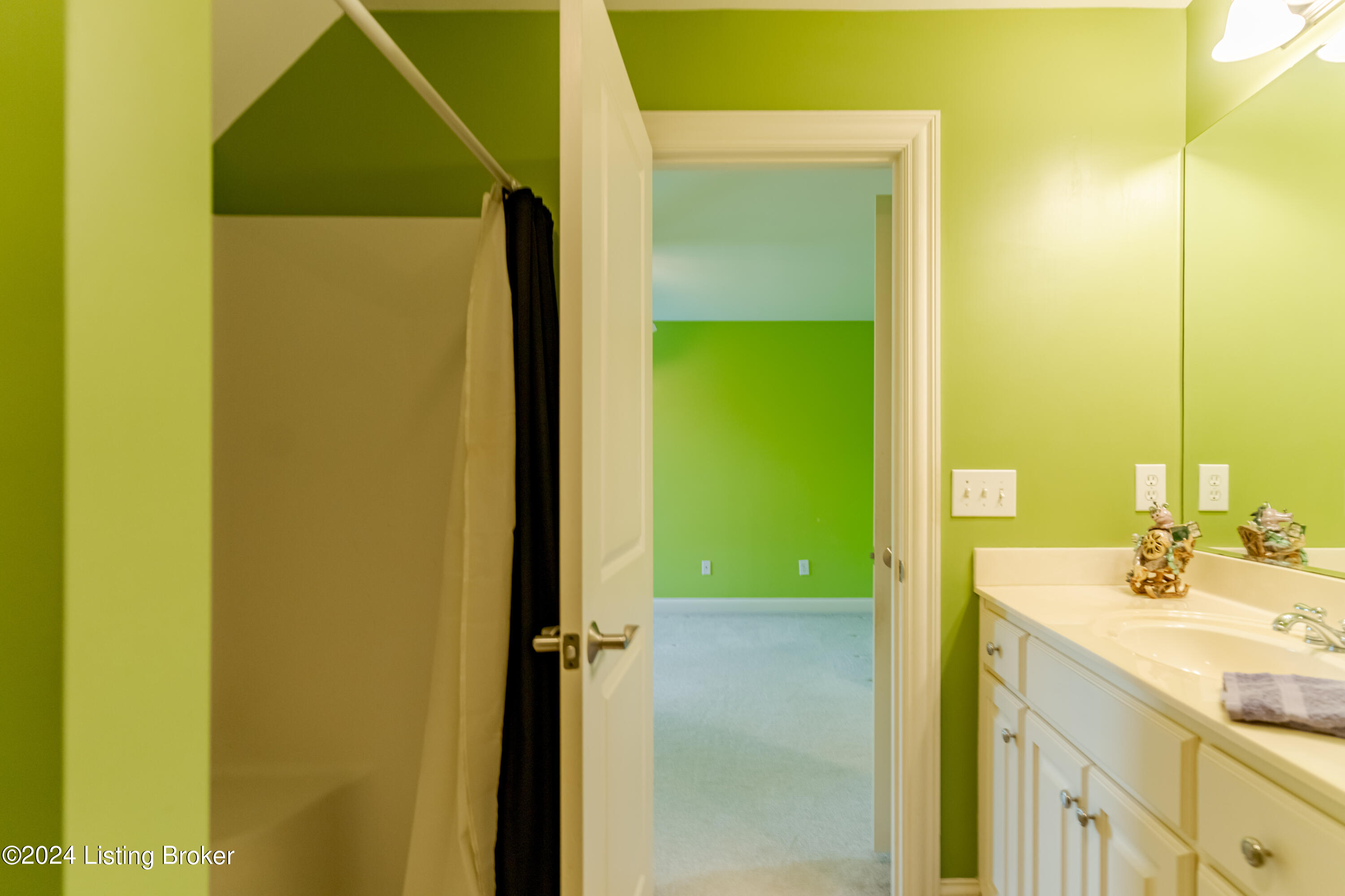 13005 Ridgemoor Drive Prospect, KY 40059 - Photo 38 of 108 DSC02498