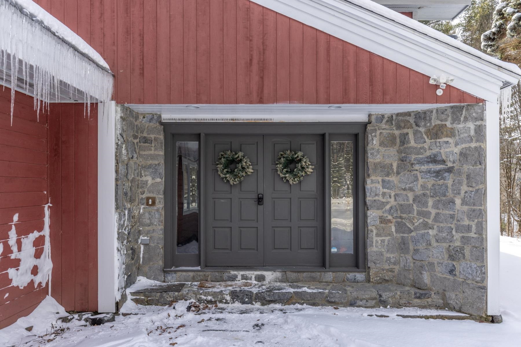88 Upper Hollow Hill Road Stowe, VT 05672 - Photo 13 of 49
