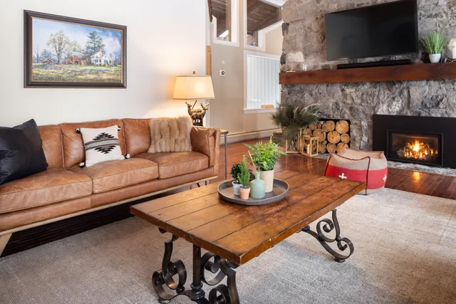 $1,549,000 | 88 Upper Hollow Hill Road, Stowe, VT 05672