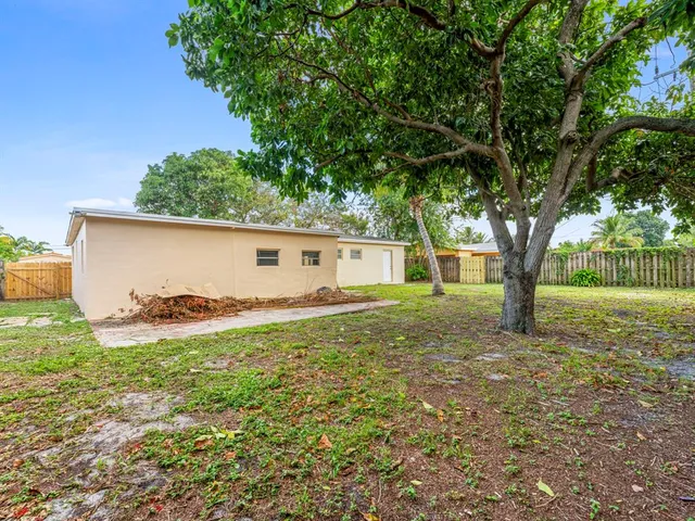 $3,850 | 21200 Northeast 12th Court, Miami, FL 33179