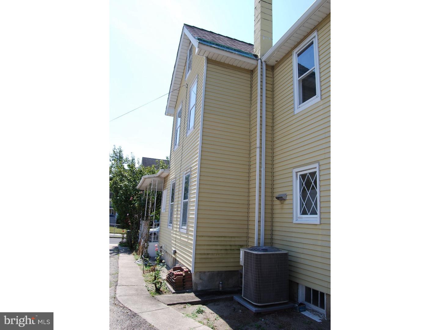 149 Spring Garden Street Riverside, NJ 08075 - Photo 6 of 10