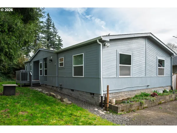 $399,999 | 422 Southwest Juniper Road, Estacada, OR 97023