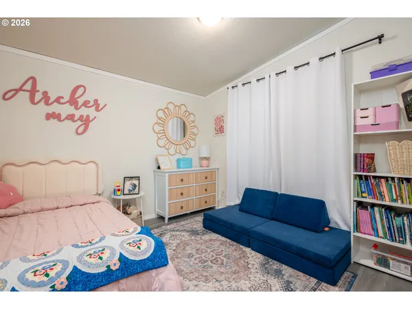 $390,000 | 422 Southwest Juniper Road, Estacada, OR 97023