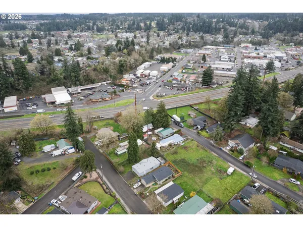 $390,000 | 422 Southwest Juniper Road, Estacada, OR 97023