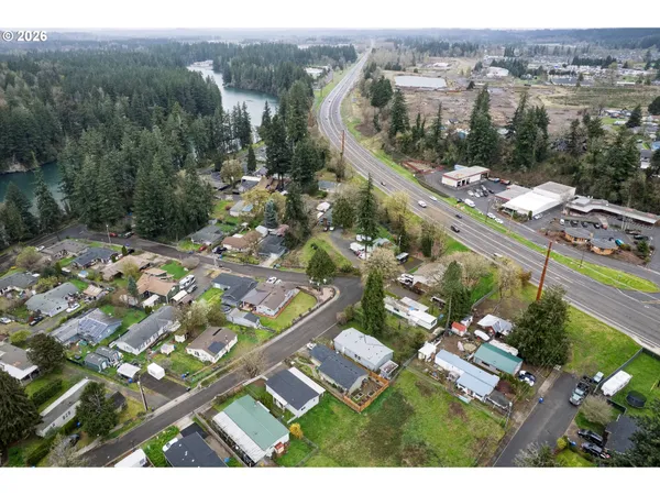 $390,000 | 422 Southwest Juniper Road, Estacada, OR 97023