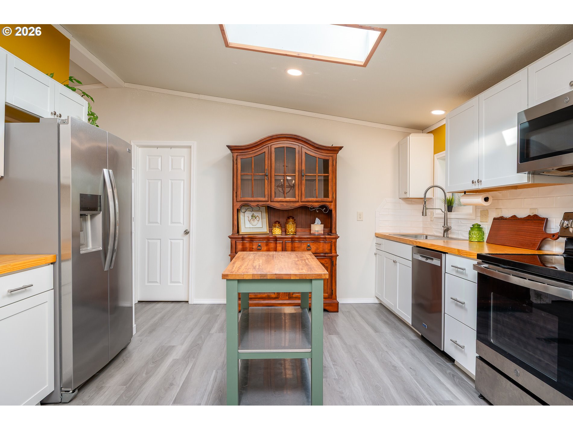 422 Southwest Juniper Road Estacada, OR 97023 - Photo 7 of 38 Gallery Image 7
