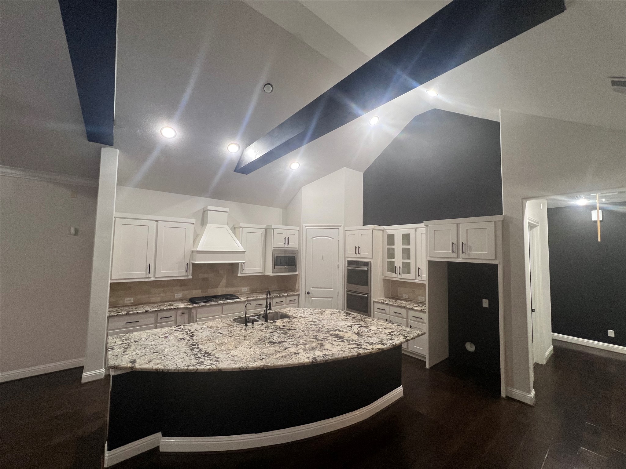 46 Sundown Ridge Place Tomball, TX 77375 - Photo 5 of 14 Kitchen