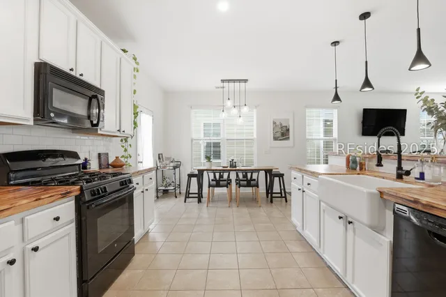 $489,000 | 60 Honey Locust Avenue, Bluffton, SC 29910