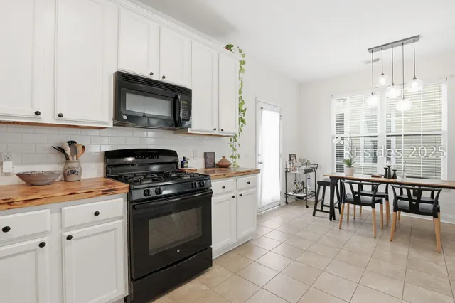 $489,000 | 60 Honey Locust Avenue, Bluffton, SC 29910