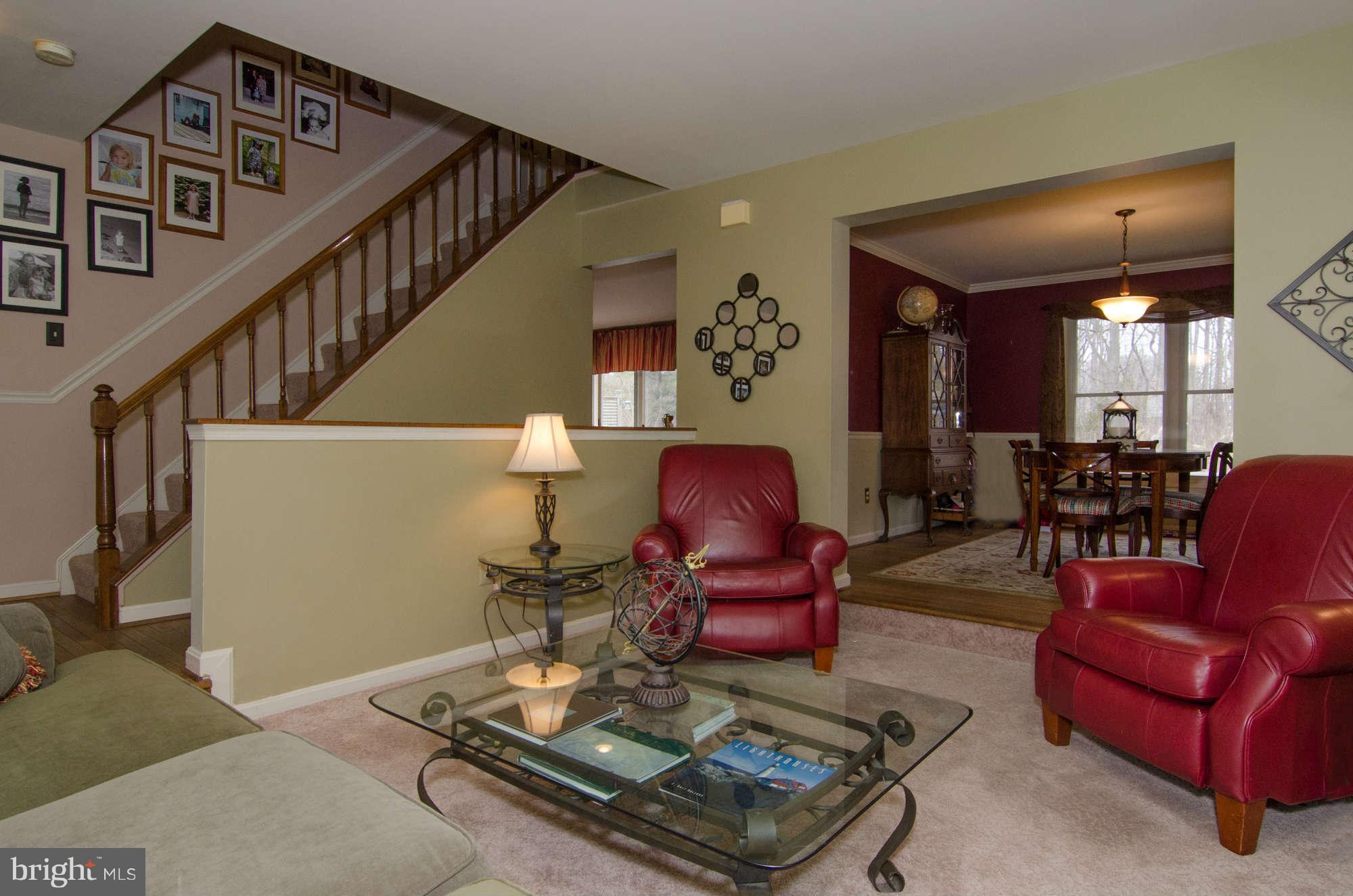 308 Riding Ridge Road Annapolis, MD 21403 - Photo 3 of 24 Living Room