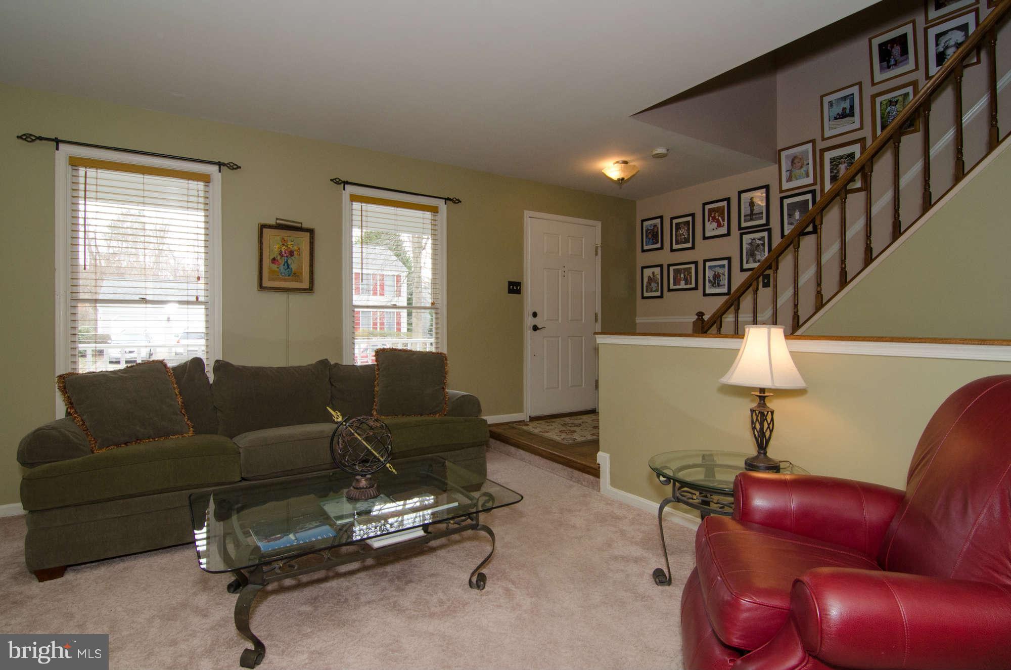 308 Riding Ridge Road Annapolis, MD 21403 - Photo 5 of 24 Living Room
