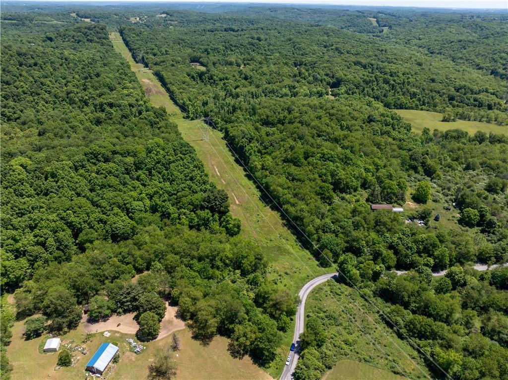 437 Upper Service Road Hookstown, PA 15050 - Photo 12 of 14