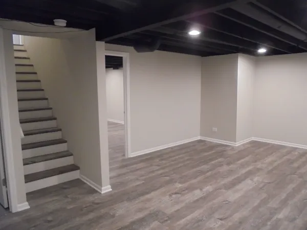 $1,895 | 1808 West Ridgeland Avenue, Waukegan, IL 60085