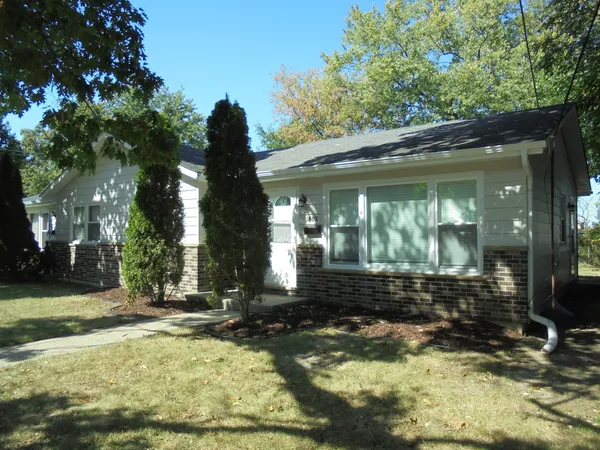 $1,895 | 1808 West Ridgeland Avenue, Waukegan, IL 60085