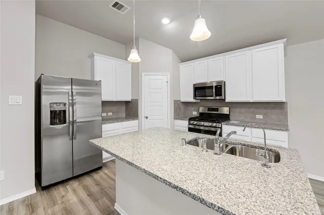 $279,900 | 7711 Skiron Lane, Baytown, TX 77523