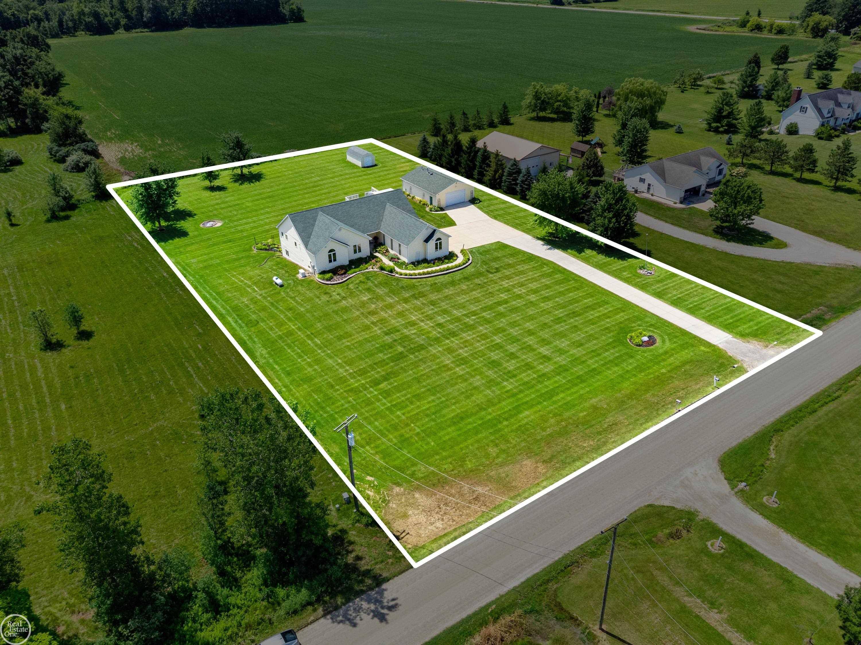 13899 Kimball Road Allenton, MI 48002 - Photo 77 of 95 50182804-a8abcdae-591e-4c4d-81c1-cd2f00572b5e.JPG