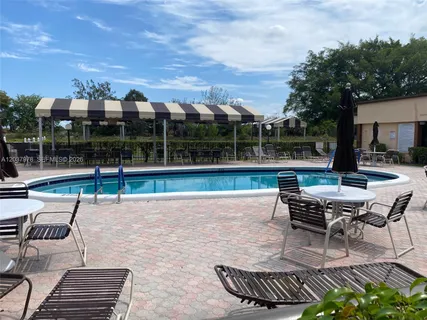 $109,800 | 8861 Sunrise Lakes Boulevard, Unit 311, Sunrise, FL 33322