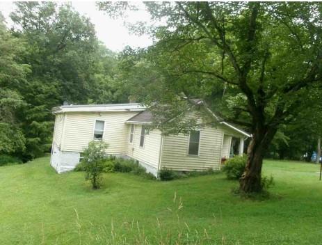 245 Higgins Road Hilliards, PA 16040 - Photo 3 of 13