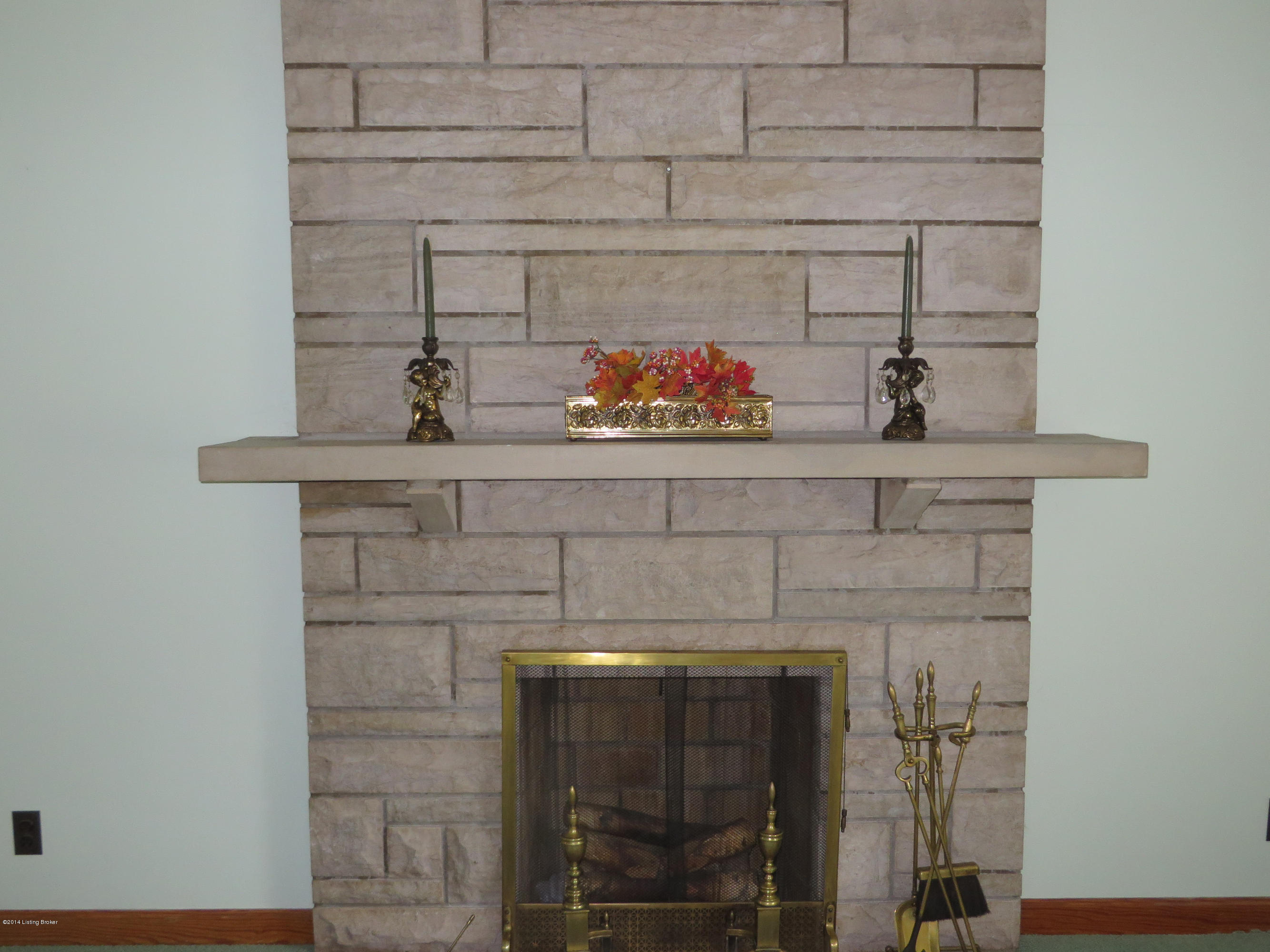 4212 Dover Road Louisville, KY 40216 - Photo 11 of 25 IMG_3734