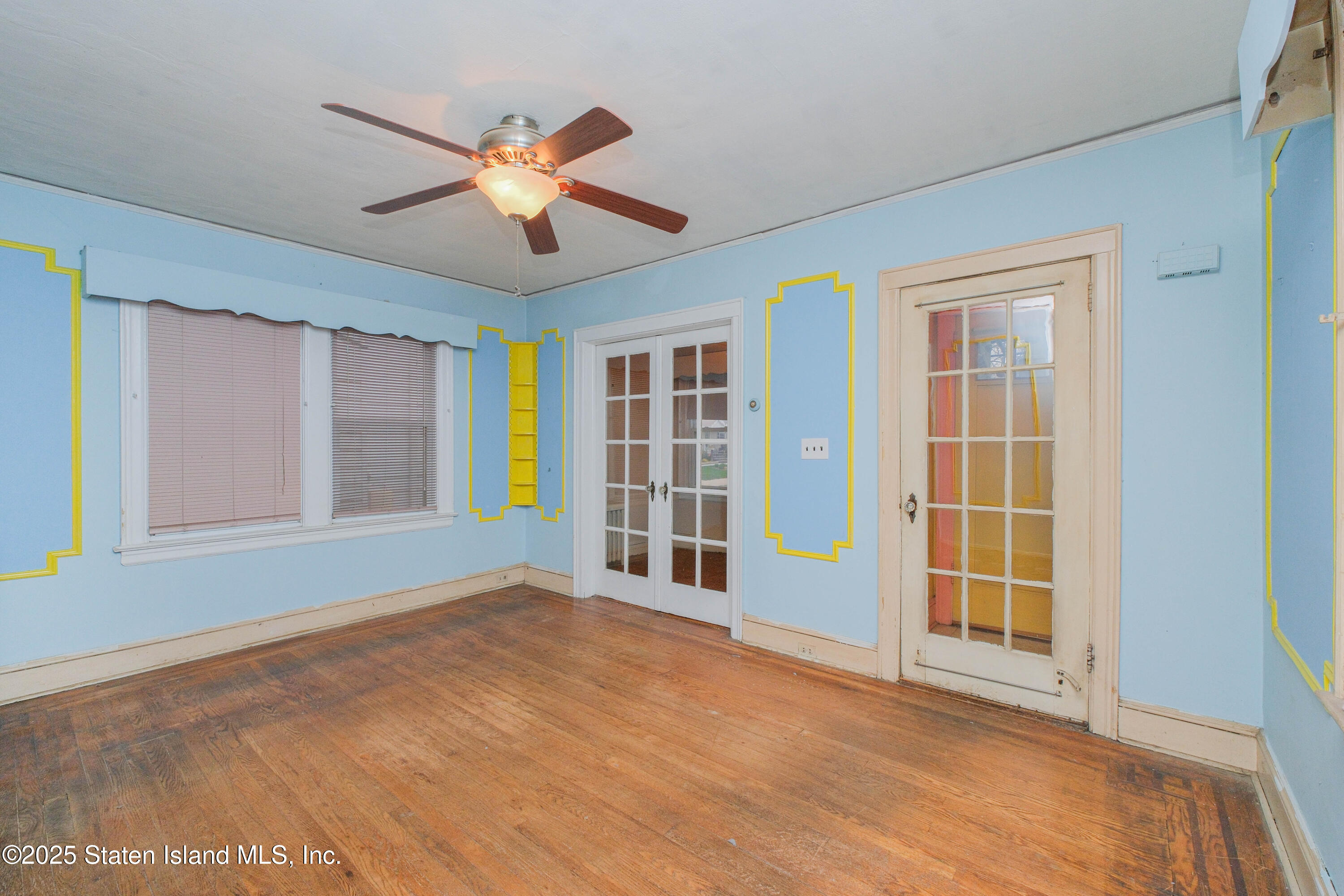 458 Watchogue Road Staten Island, NY 10314 - Photo 14 of 40 .