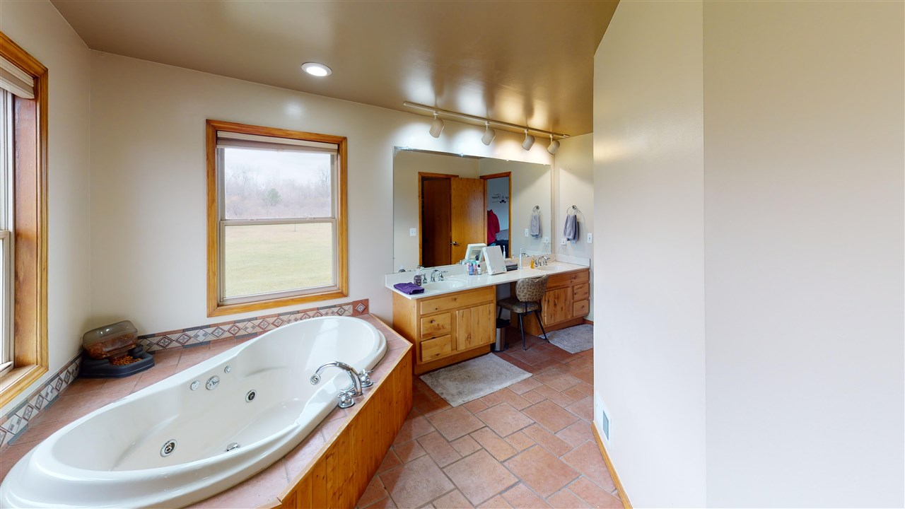 5291 Piersonville Road Columbiaville, MI 48421 - Photo 31 of 53 50061019-33.JPG