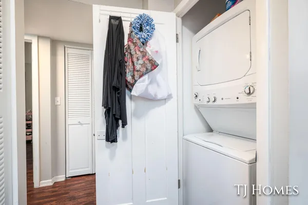 $449,900 | 2561-2563 Burton Street Southeast, Grand Rapids, MI 49546