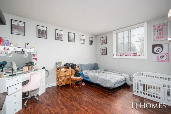$449,900 | 2561-2563 Burton Street Southeast, Grand Rapids, MI 49546
