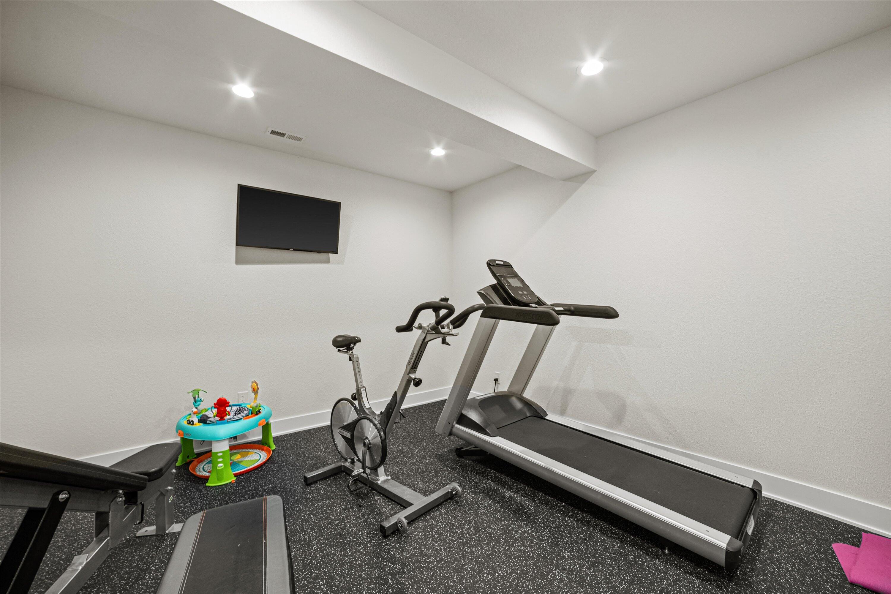 131 Legend Way Wales, WI 53183 - Photo 30 of 68 Exercise room LL