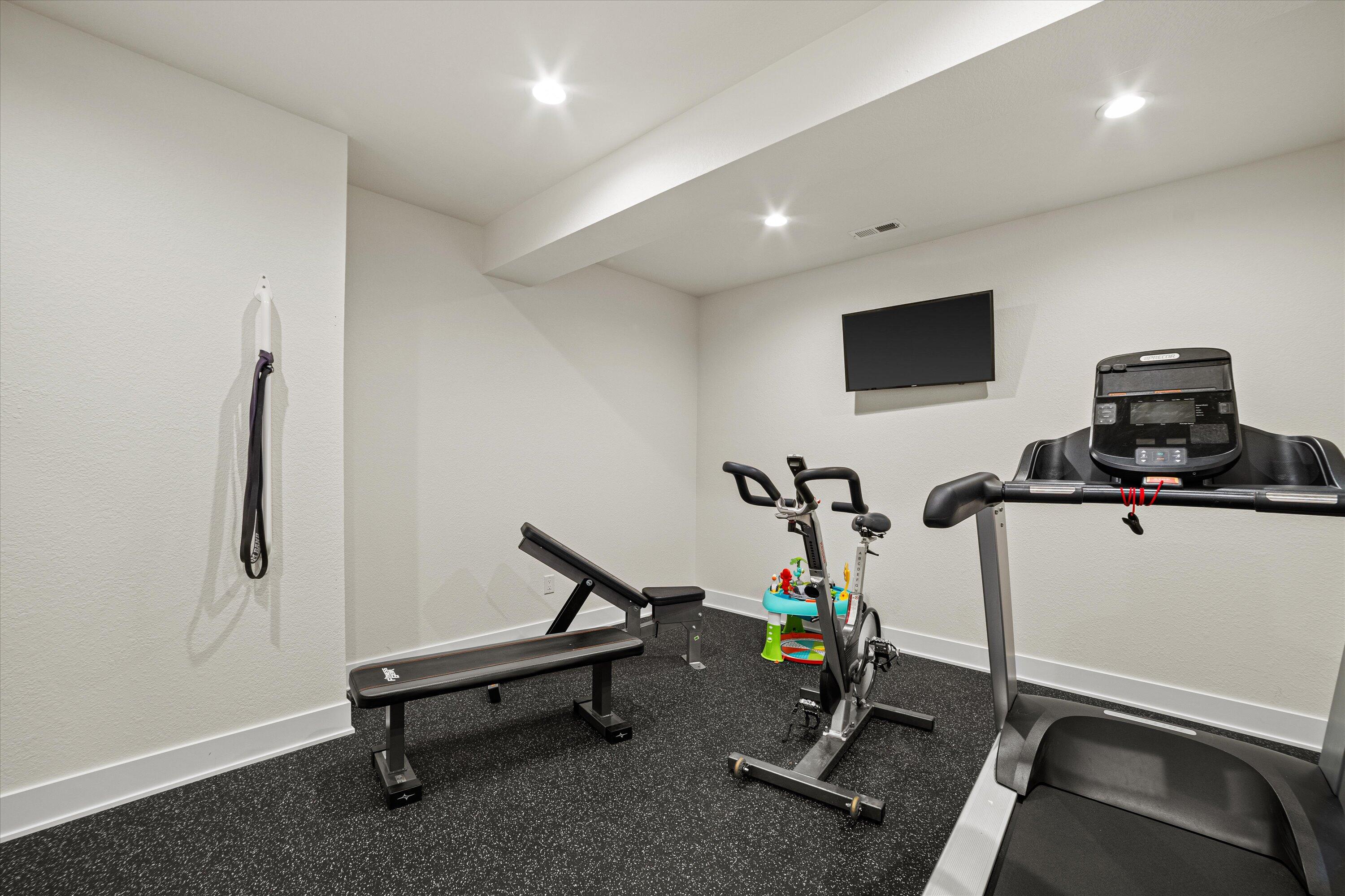 131 Legend Way Wales, WI 53183 - Photo 31 of 68 Exercise room