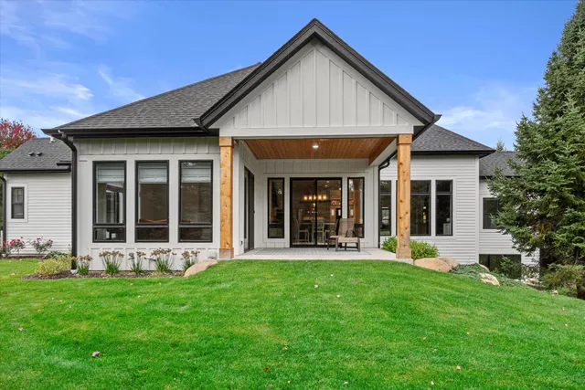 $1,550,000 | 131 Legend Way, Wales, WI 53183
