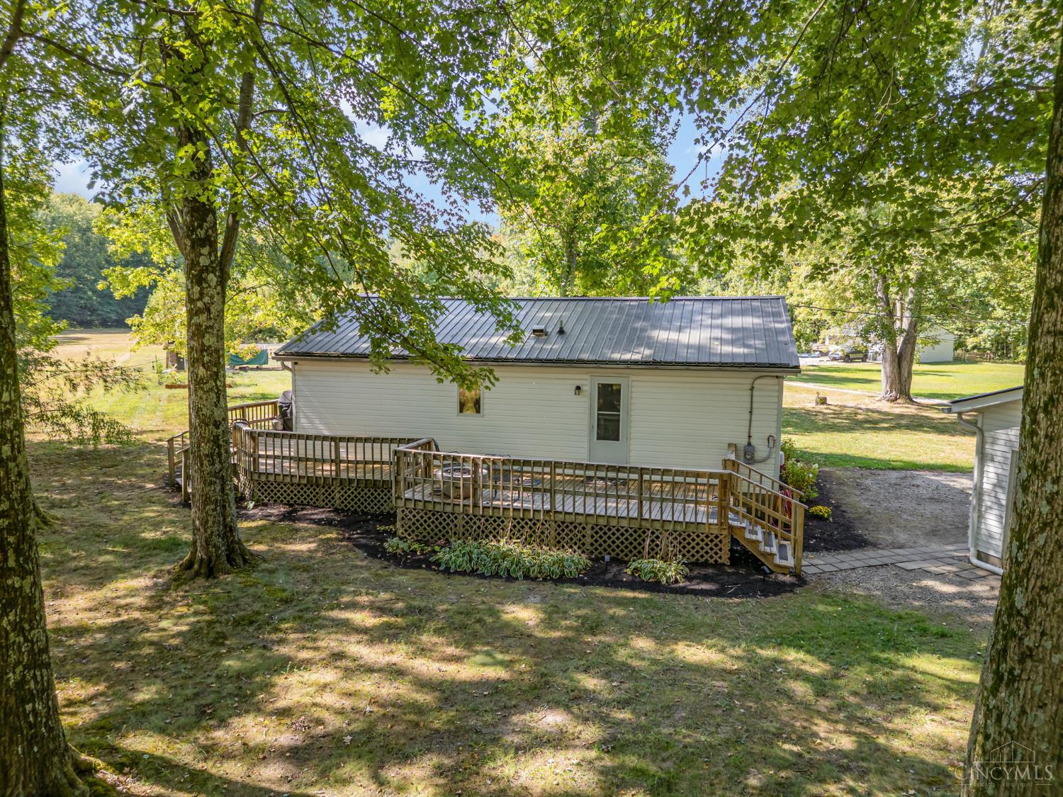 16225 Edgington Road Williamsburg, OH 45176 - Photo 2 of 34 Gallery Image 2
